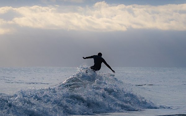 Todo lo que necesitas saber sobre tablas wingfoil rígida